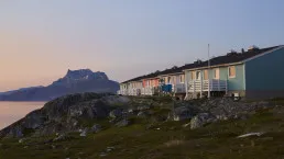 Case e monte Sermitsiaq nei dintorni di Nuuk