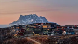 Tramonto autunnale a Nuussuaq in Groenlandia