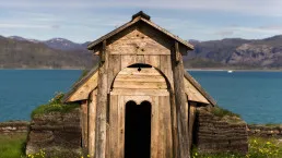 Chiesa di Thjodhild a Qassiarsuk in Groenlandia